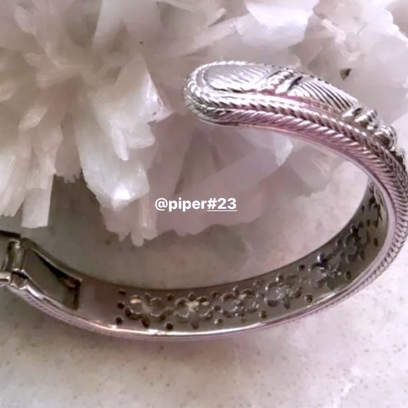 Judith Ripka Diamonique Textured Sterling Silver Cuff Bracelet size 6 3/4 - Picture 5 of 10